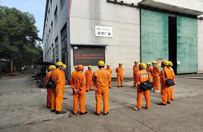 弘旭公司開(kāi)展端午節(jié)前安全生產(chǎn)大檢查(圖1) 弘旭公司開(kāi)展端午節(jié)前安全生產(chǎn)大檢查(圖1)