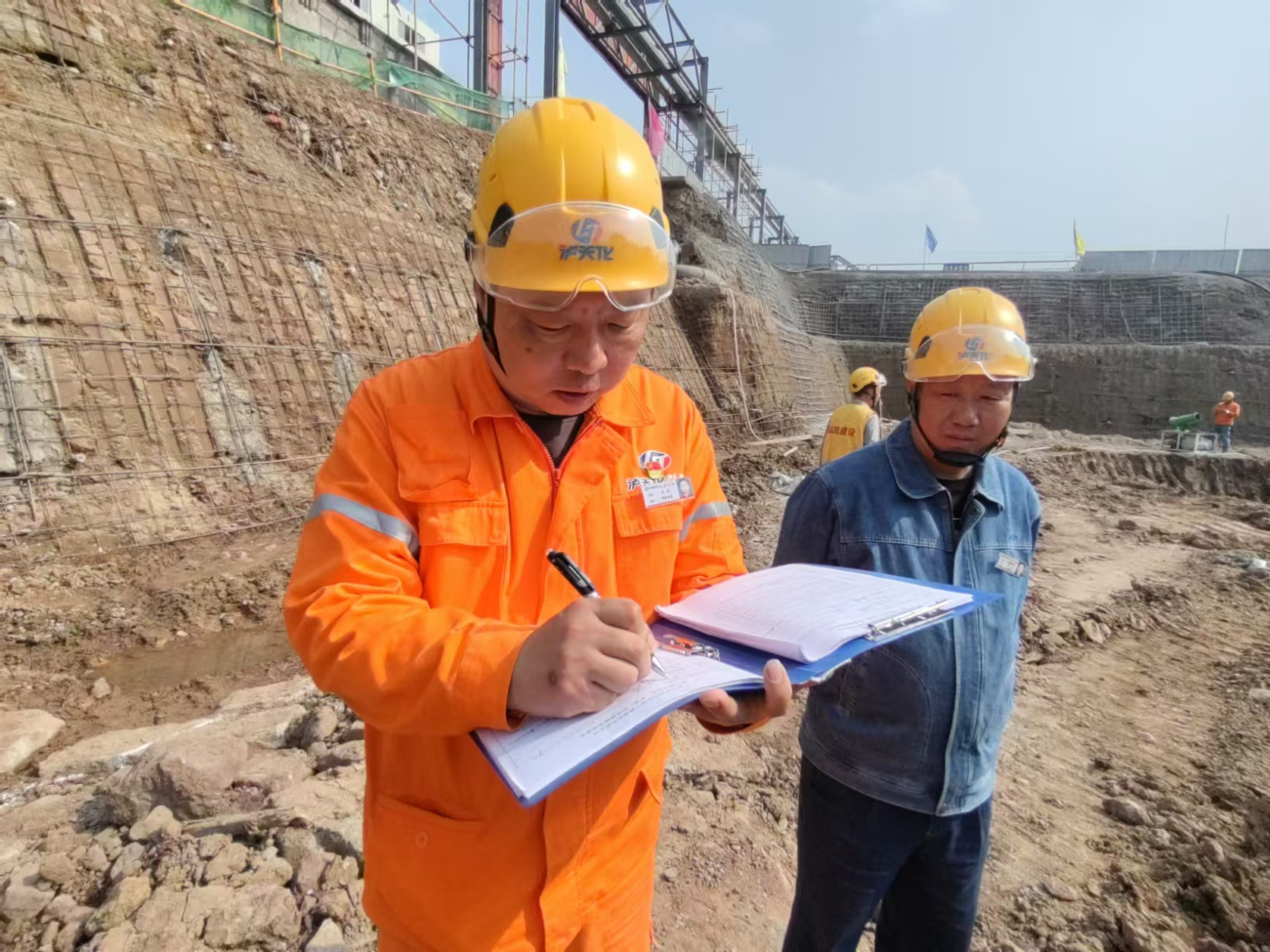 全力以赴搞建設(shè) 方圓之間顯擔當(圖4)