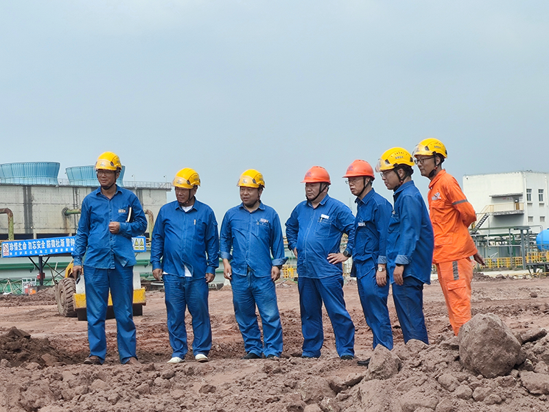 箱涵基坑全線貫通！傅利才、陳懋金蒞臨現(xiàn)場指導(dǎo)(圖1)